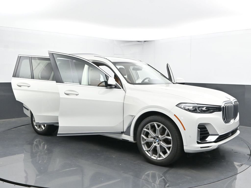 Used 2022 BMW X7 xDrive40i w/ Executive Package AWD/4WD image 45