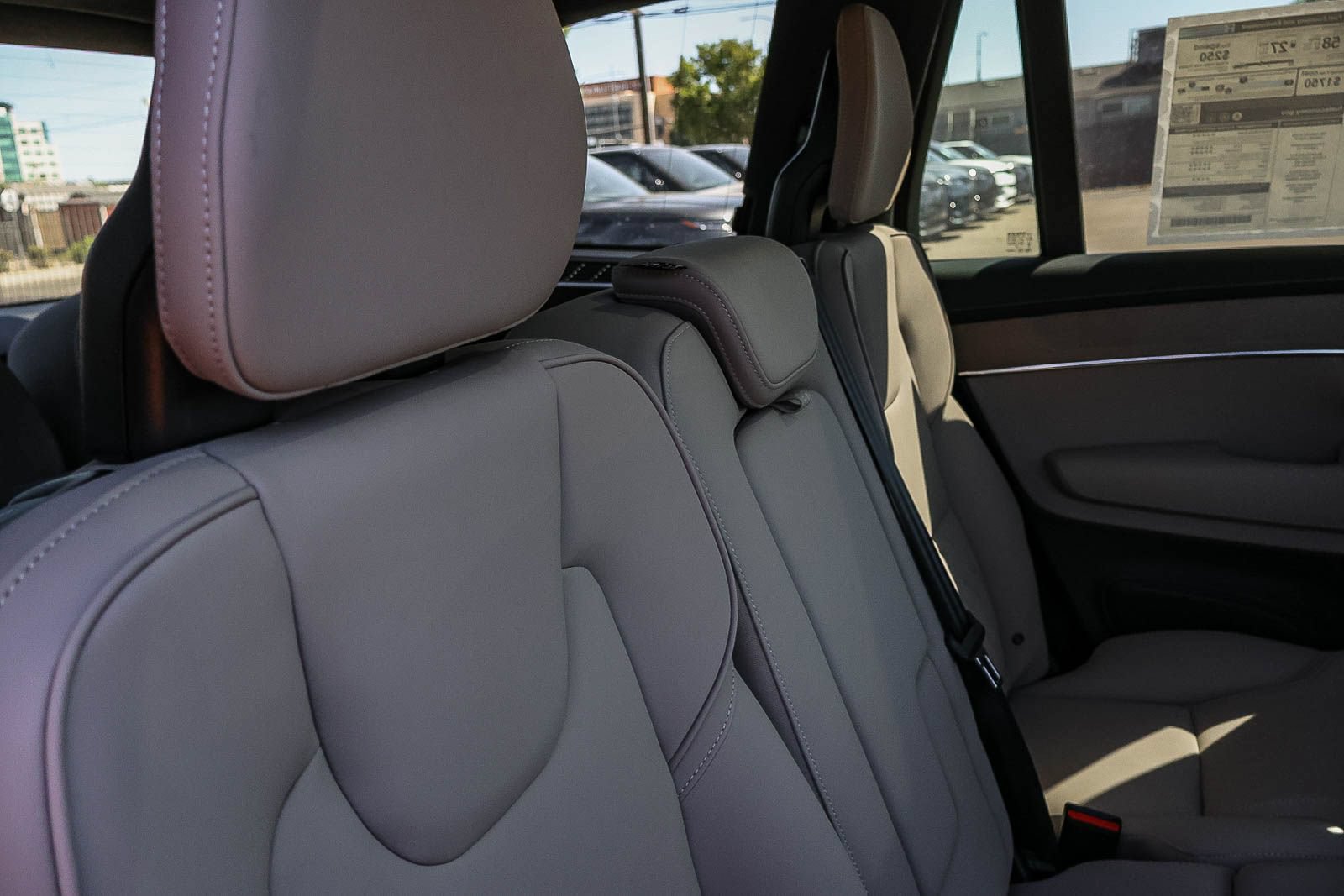 New 2026 Volvo XC90 T8 Plus w/ Protection Package Premier AWD/4WD image 19