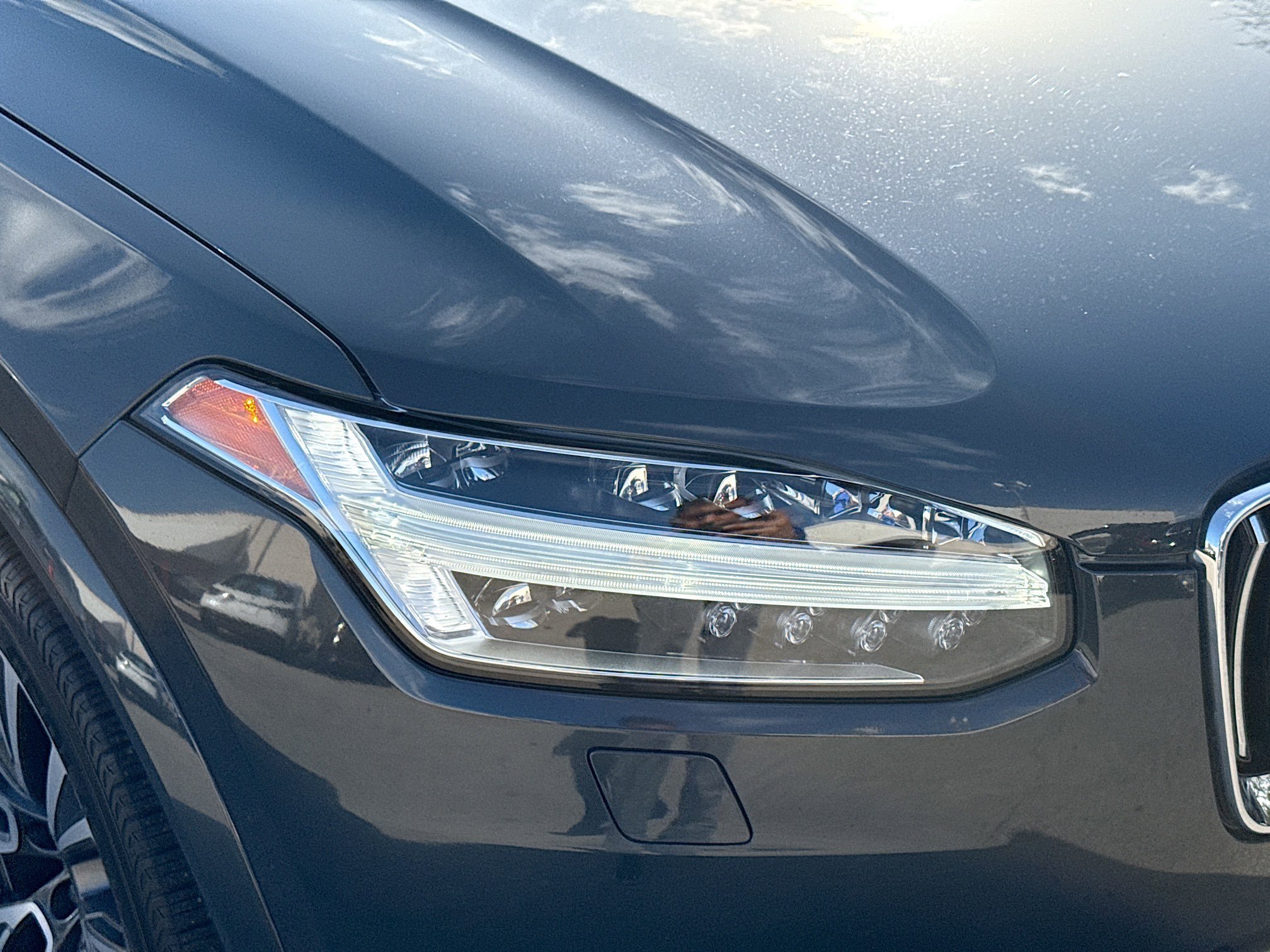 Used 2021 Volvo XC90 T6 Momentum w/ Advanced Package image 35