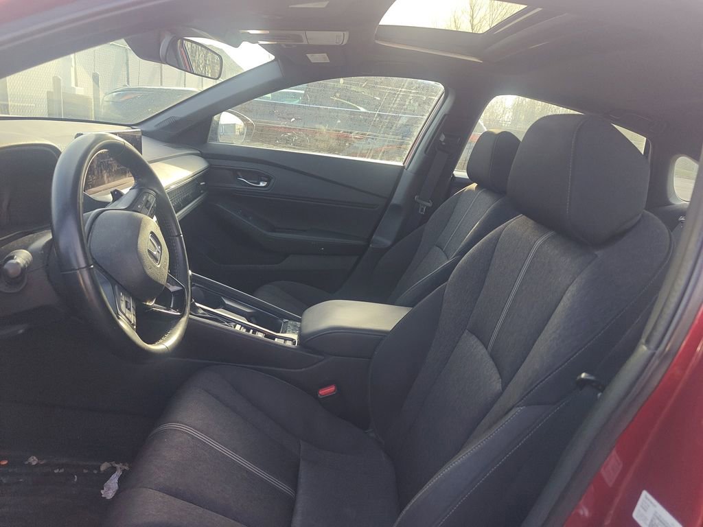 Used 2024 Honda Accord Sport image 6