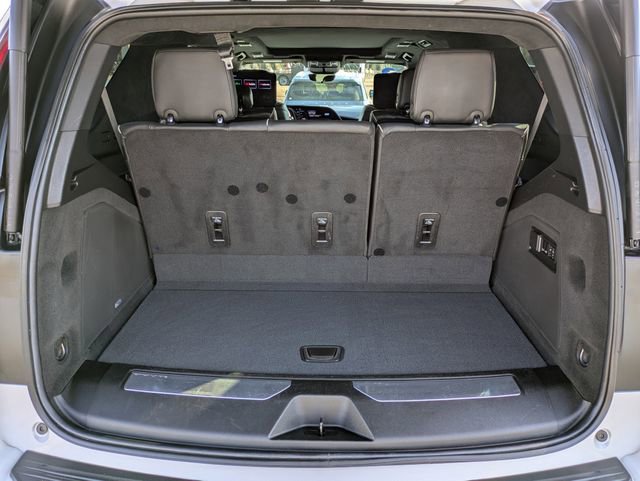 Used 2023 Cadillac Escalade Sport Platinum w/ LPO, ONYX Package image 13
