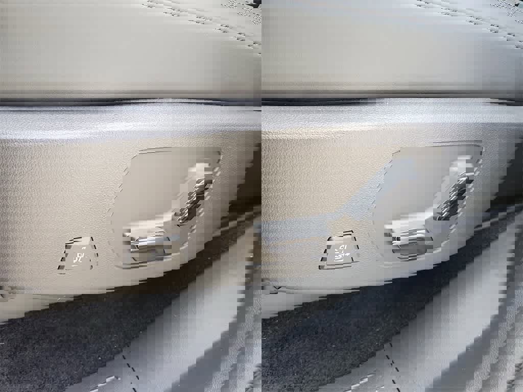 New 2025 Hyundai Santa Fe Calligraphy image 15