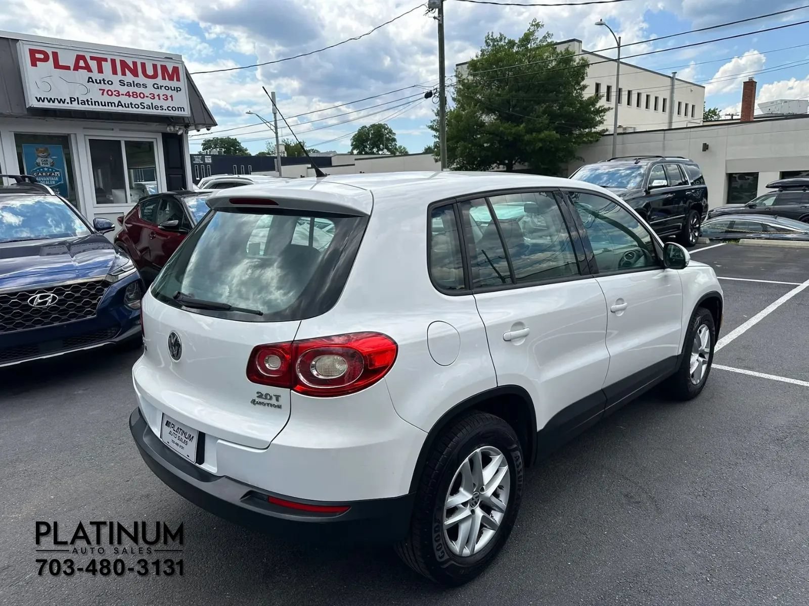Used 2011 Volkswagen Tiguan S AWD/4WD image 4