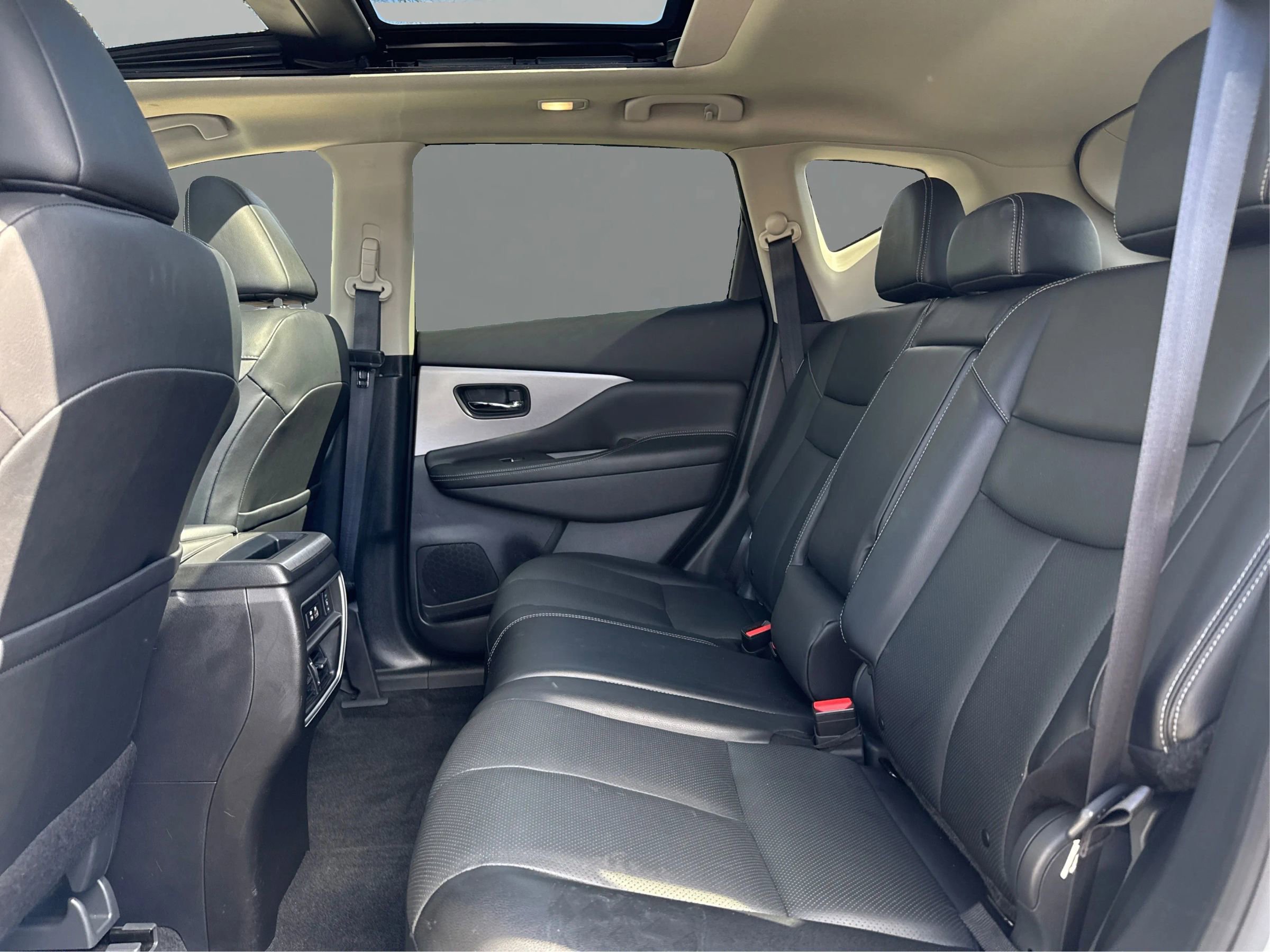Used 2023 Nissan Murano SL w/ SL Moonroof Package image 10
