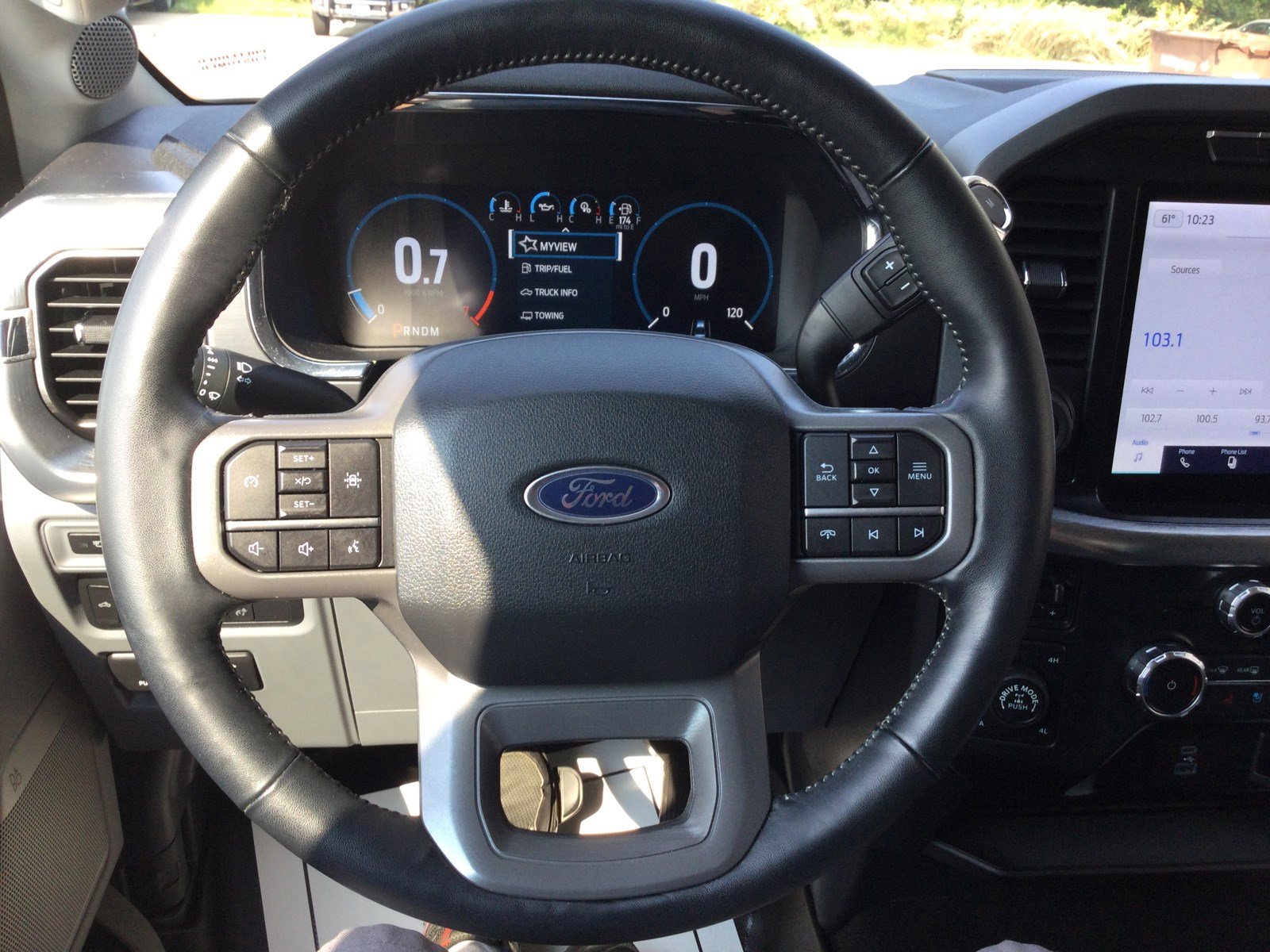 Used 2022 Ford F150 Lariat w/ Max Trailer Tow Package image 15