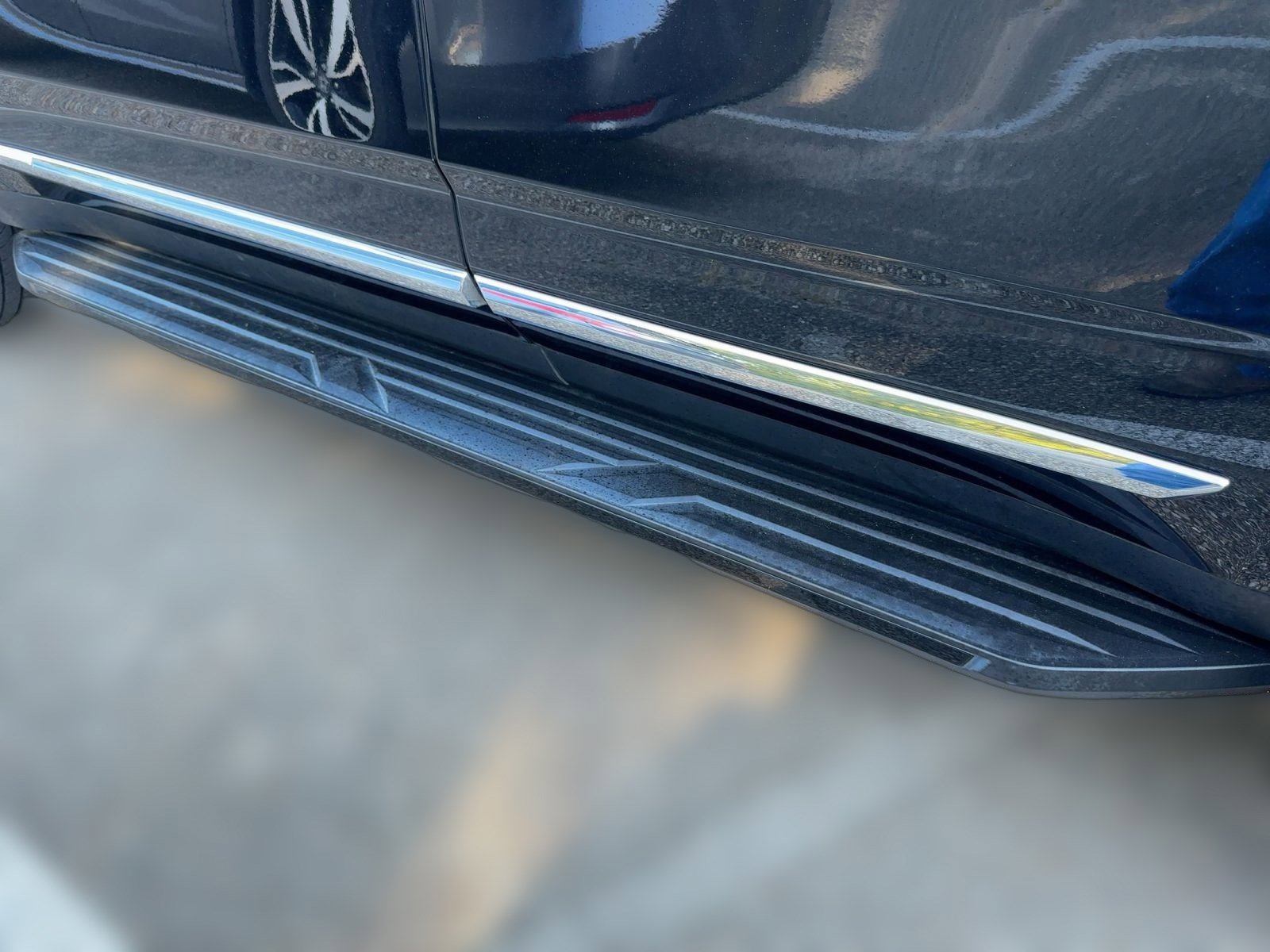 Used 2022 GMC Yukon SLT w/ SLT Premium Package image 20