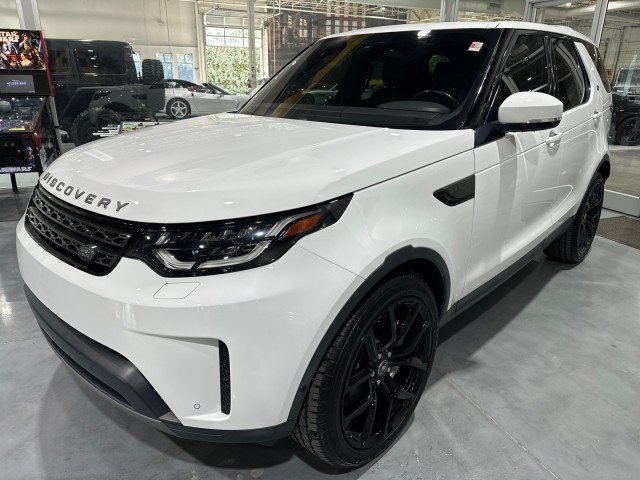 Used 2019 Land Rover Discovery SE AWD/4WD image 11