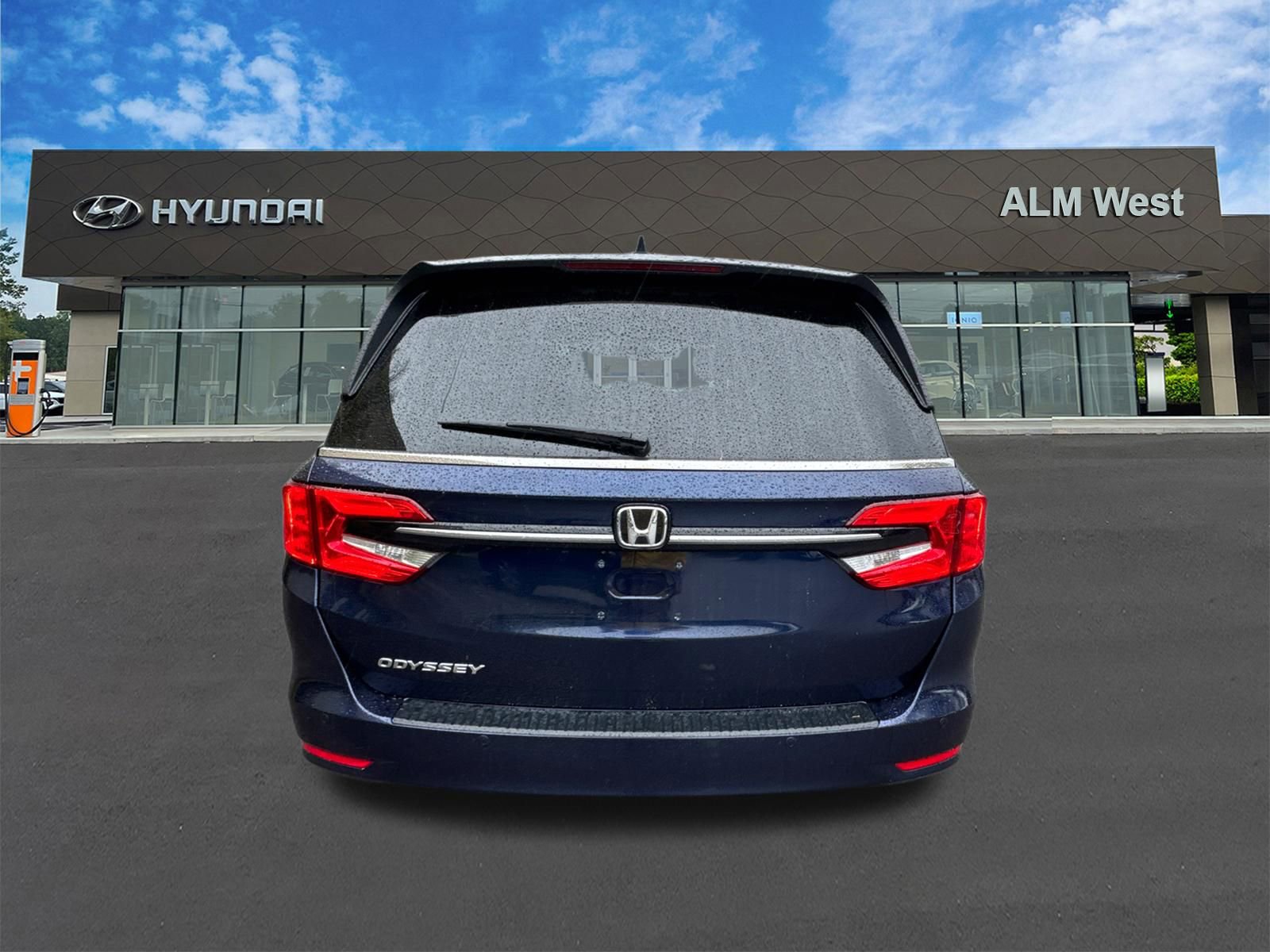 Used 2023 Honda Odyssey Touring image 6