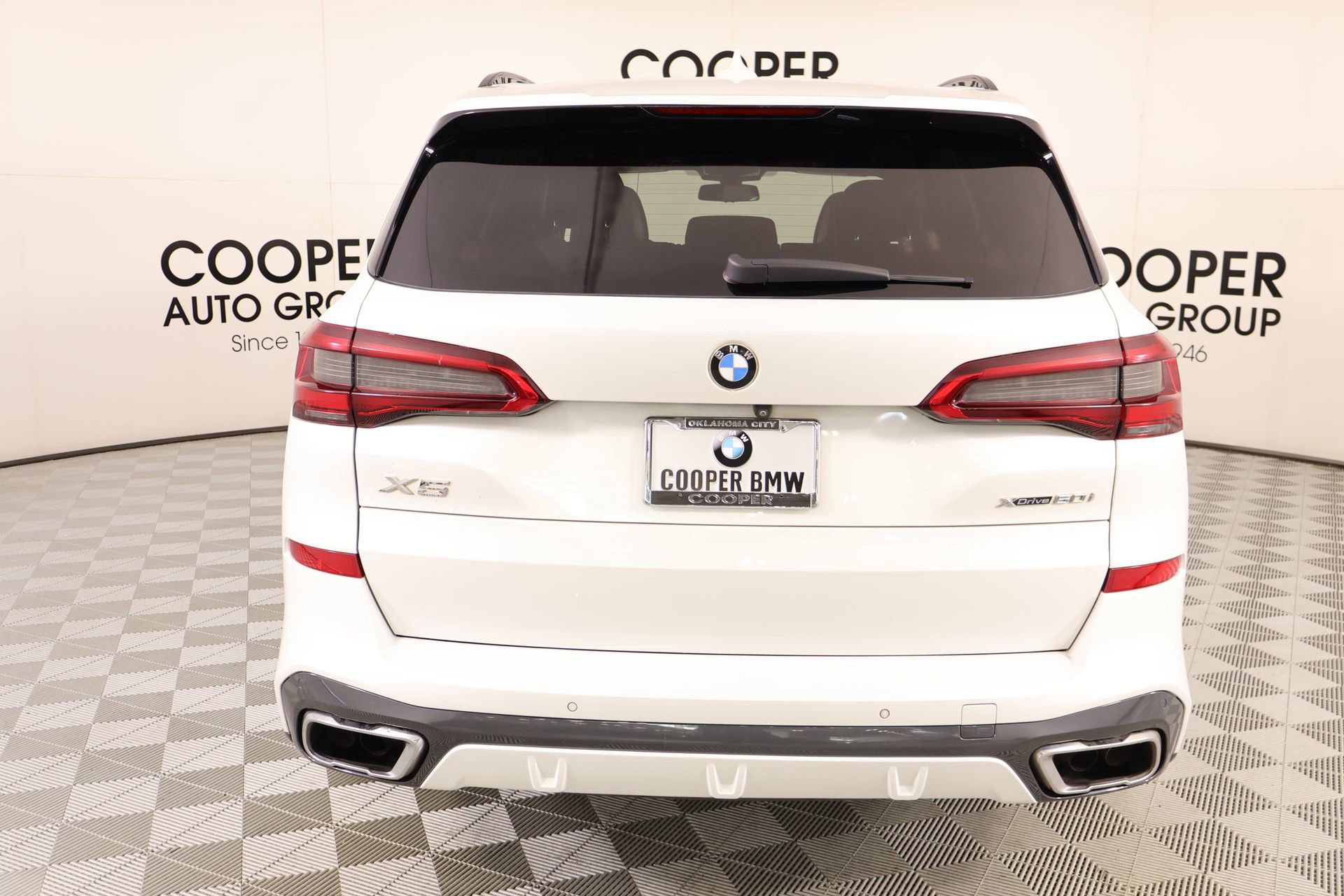 Used 2019 BMW X5 xDrive50i w/ M Sport Package image 24