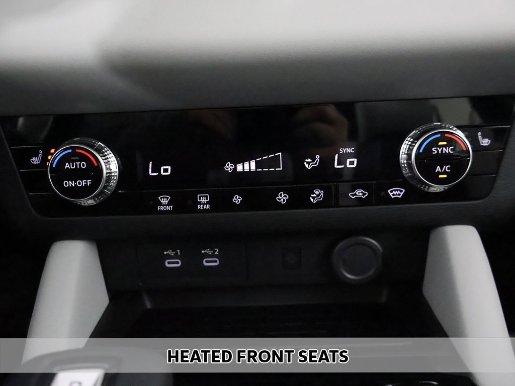 New 2025 Mitsubishi Outlander SE image 9