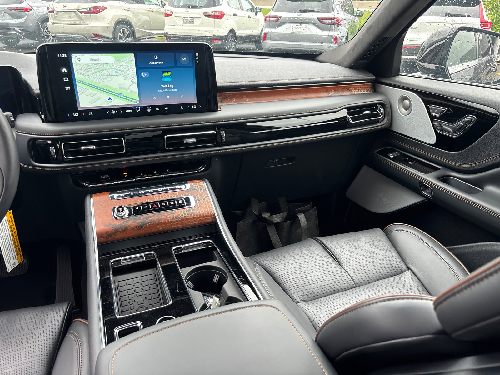 New 2026 Lincoln Aviator Black Label w/ Dynamic Handling Package AWD/4WD image 31