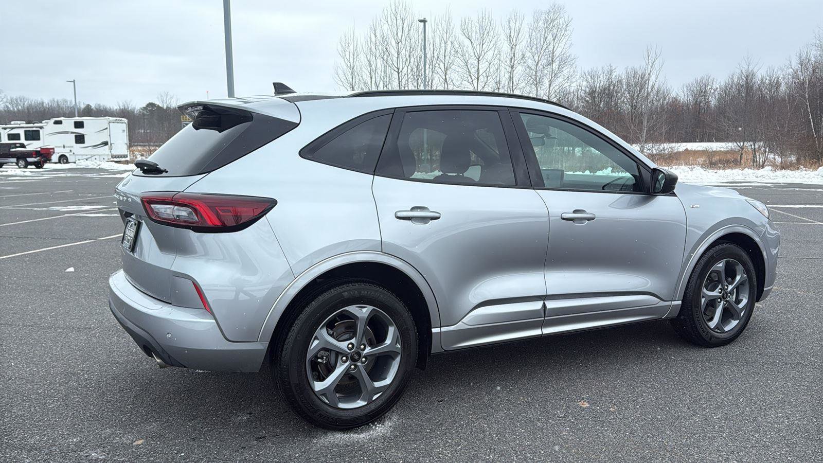 Used 2023 Ford Escape ST-Line w/ Tech Pack #1 image 5