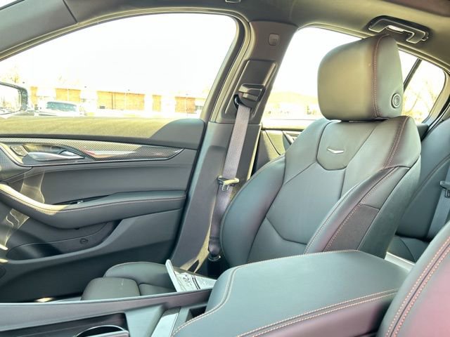 New 2026 Cadillac CT5 V w/ LPO, ONYX Package AWD/4WD image 26