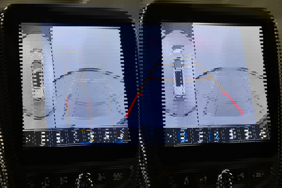 Used 2021 Chevrolet Equinox Premier AWD/4WD image 10