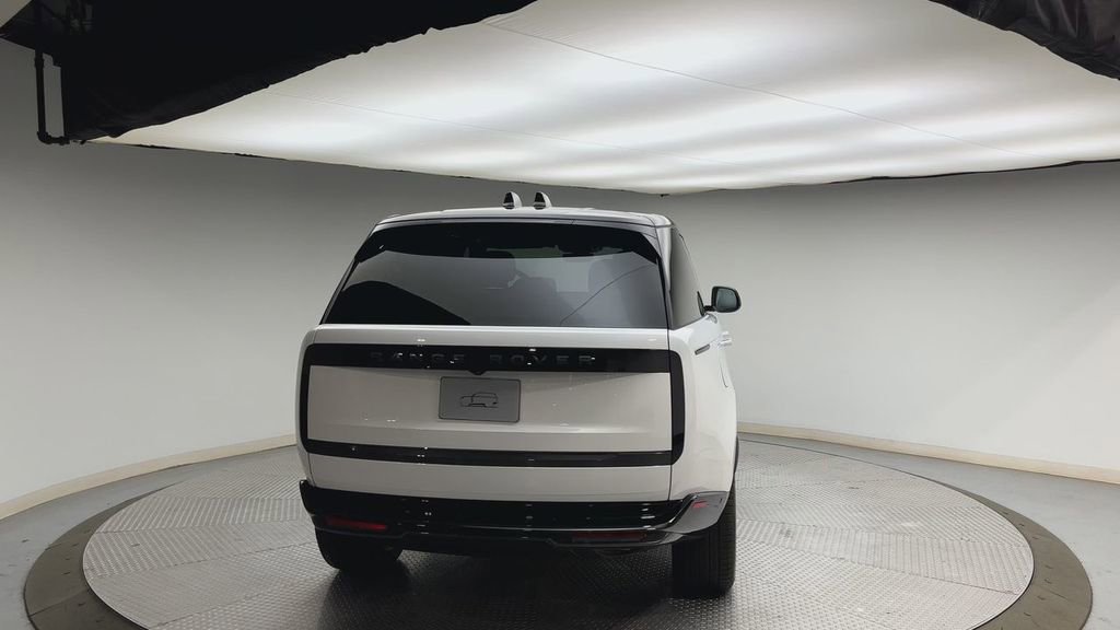 New 2026 Land Rover Range Rover SE AWD/4WD image 3