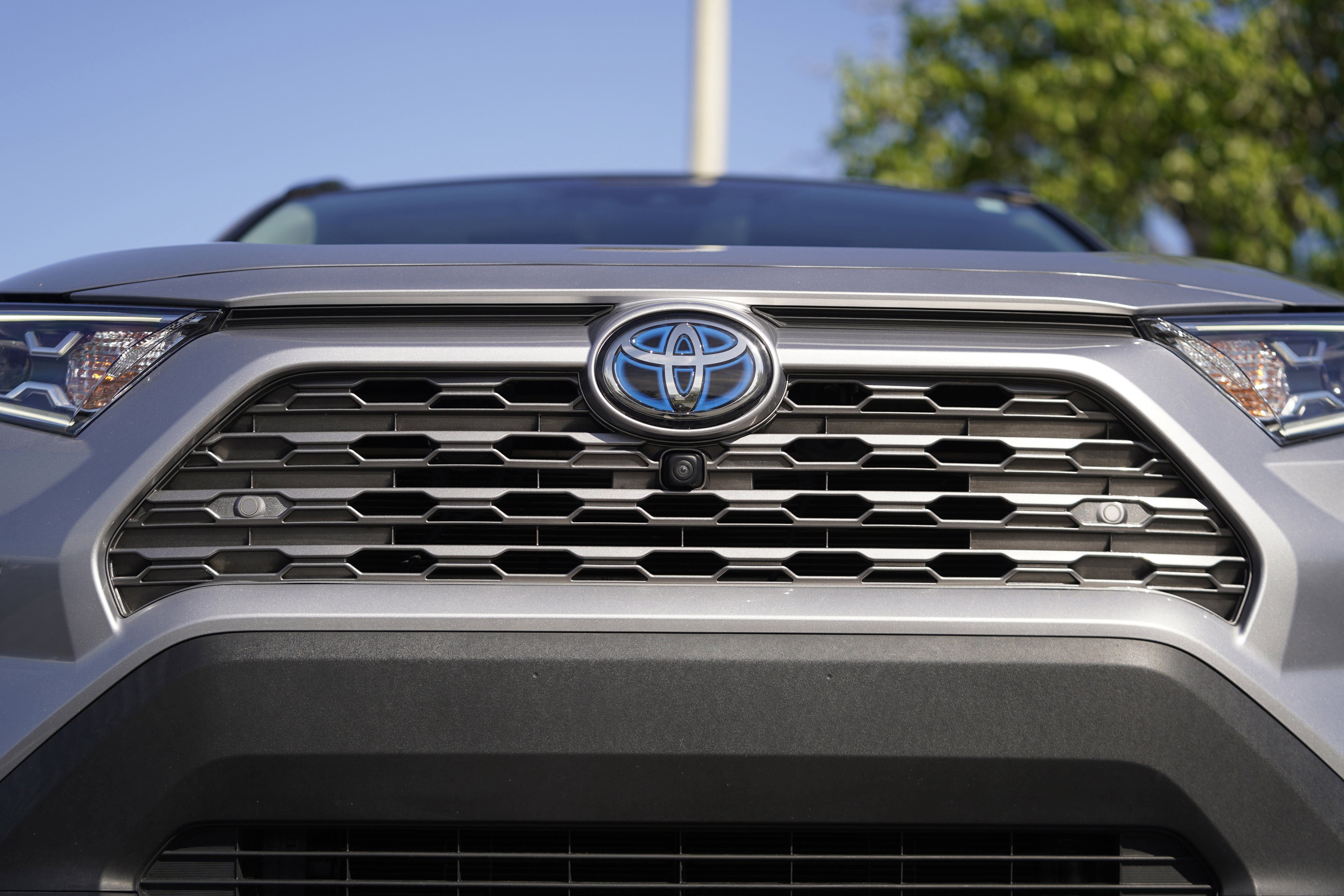 Used 2021 Toyota RAV4 Limited AWD/4WD image 35