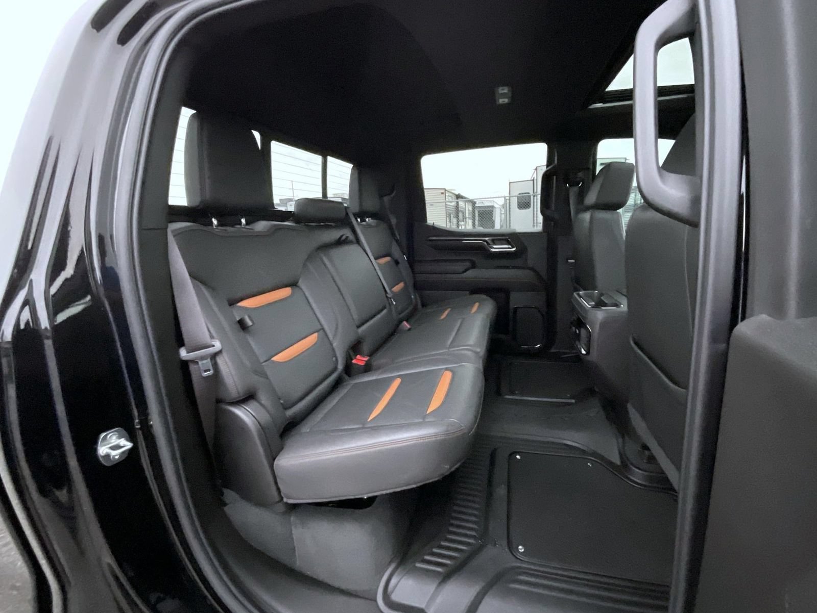 Certified 2024 GMC Sierra 1500 AT4 w/ Technology Package AWD/4WD image 18