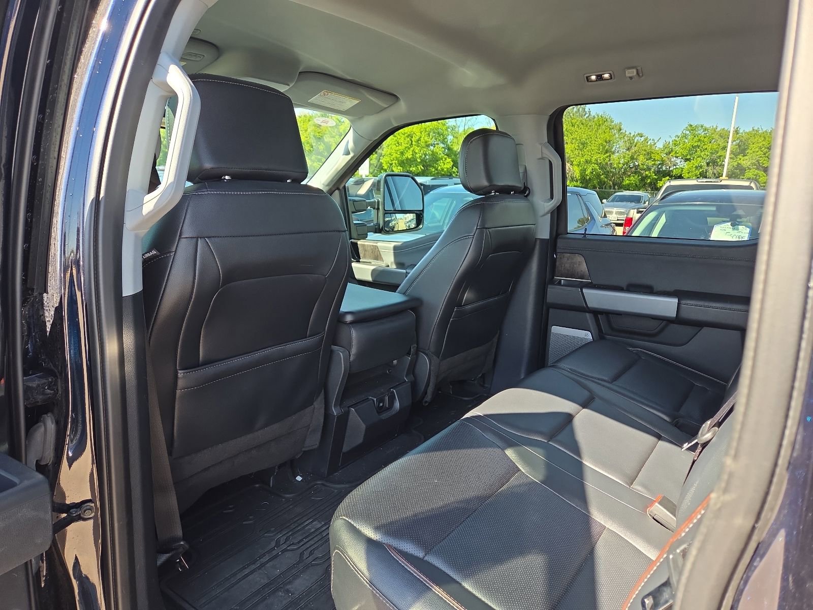 Used 2023 Ford F350 Lariat w/ Sport Appearance Package AWD/4WD image 13