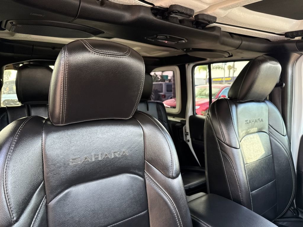 Used 2022 Jeep Wrangler Unlimited Sahara w/ Cold Weather Group image 15