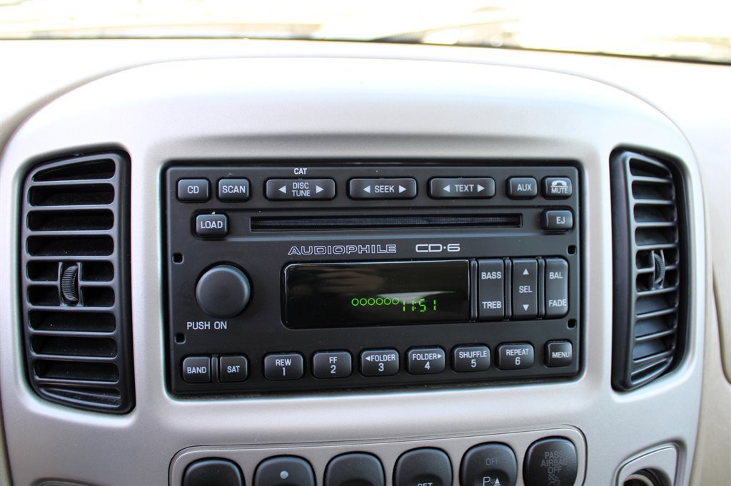 Used 2007 Ford Escape Limited image 24