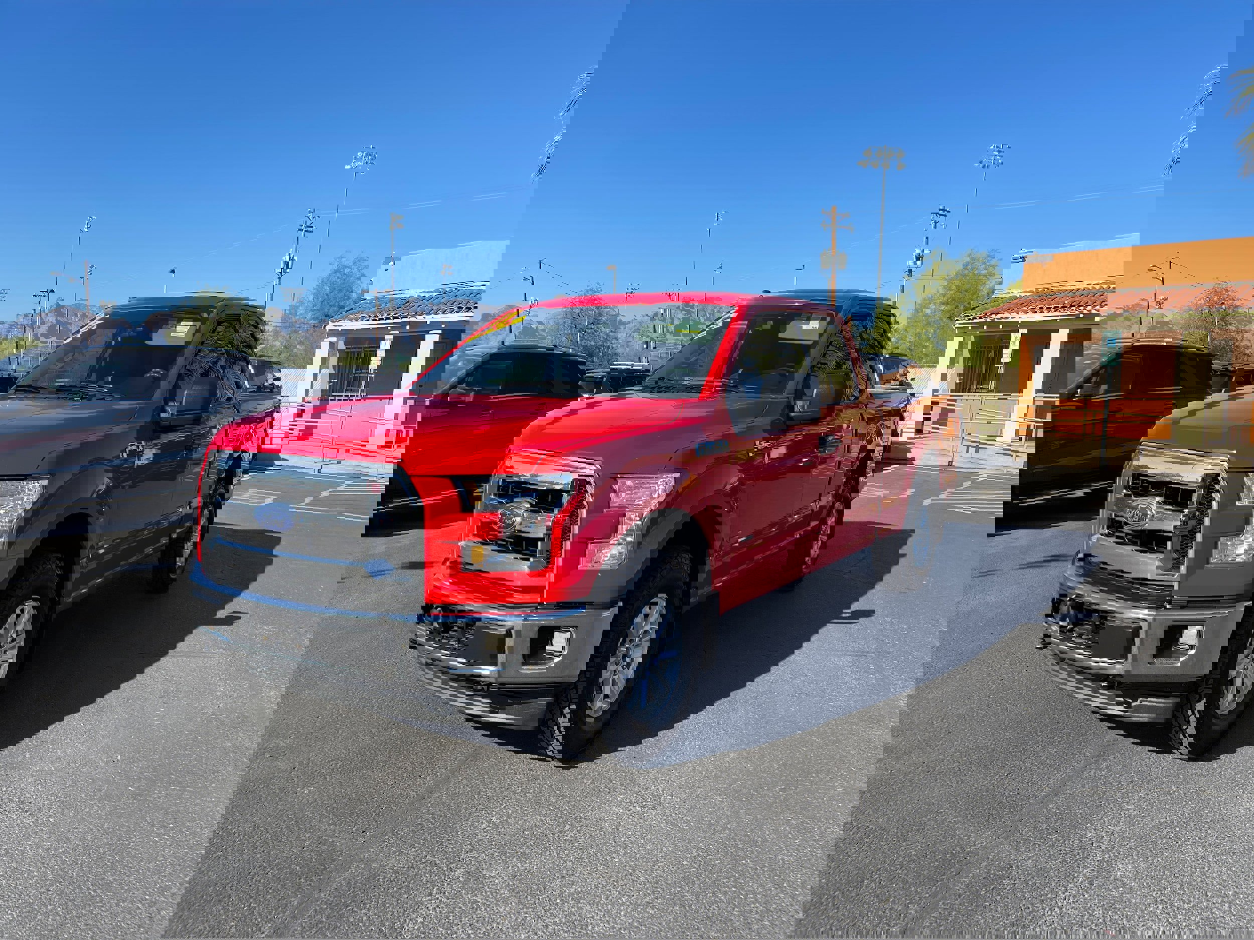 Used 2017 Ford F150 XLT image 1