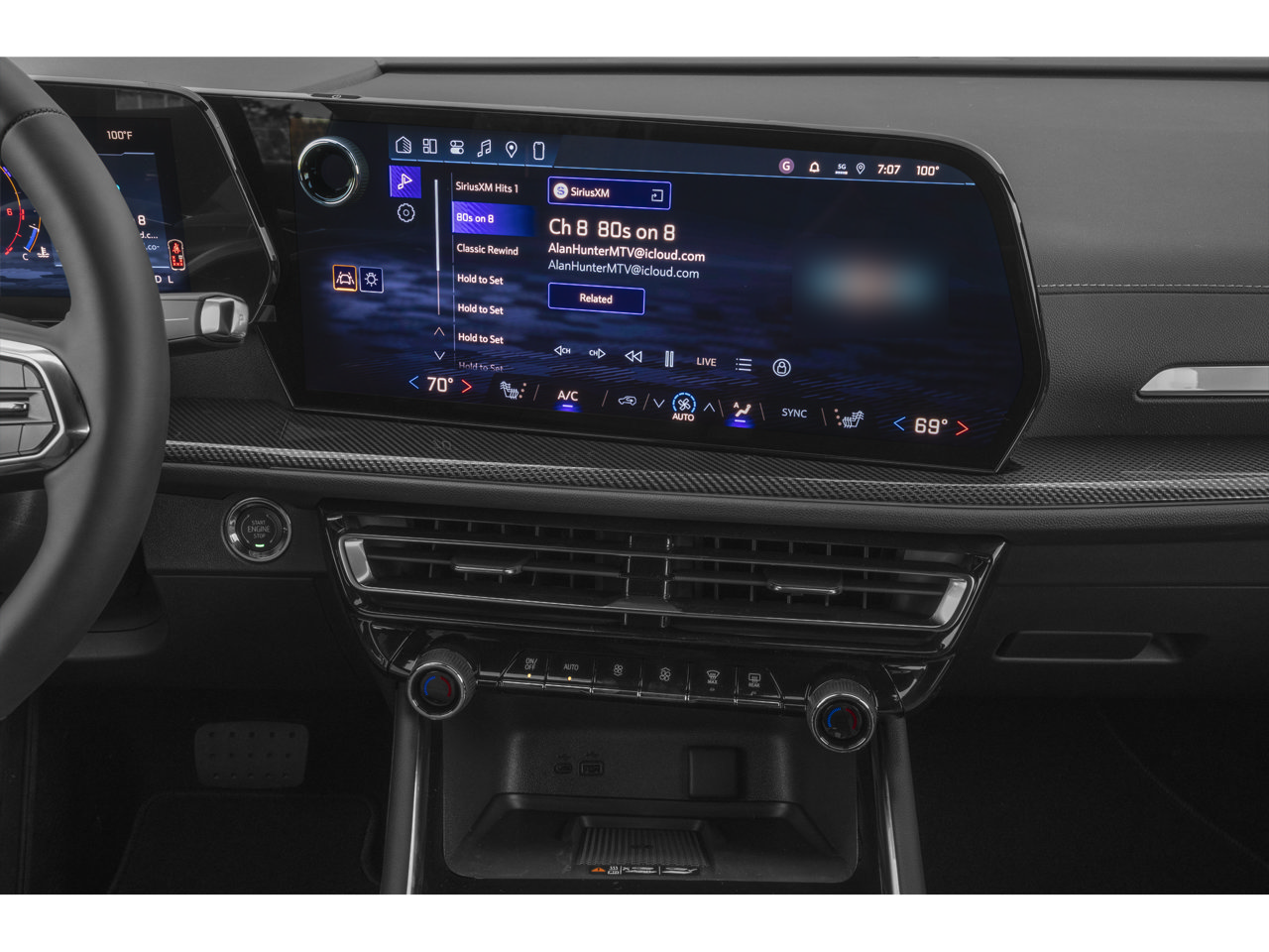 New 2027 Chevrolet Traverse Z71 w/ LPO, Floor Liner Package AWD/4WD image 32