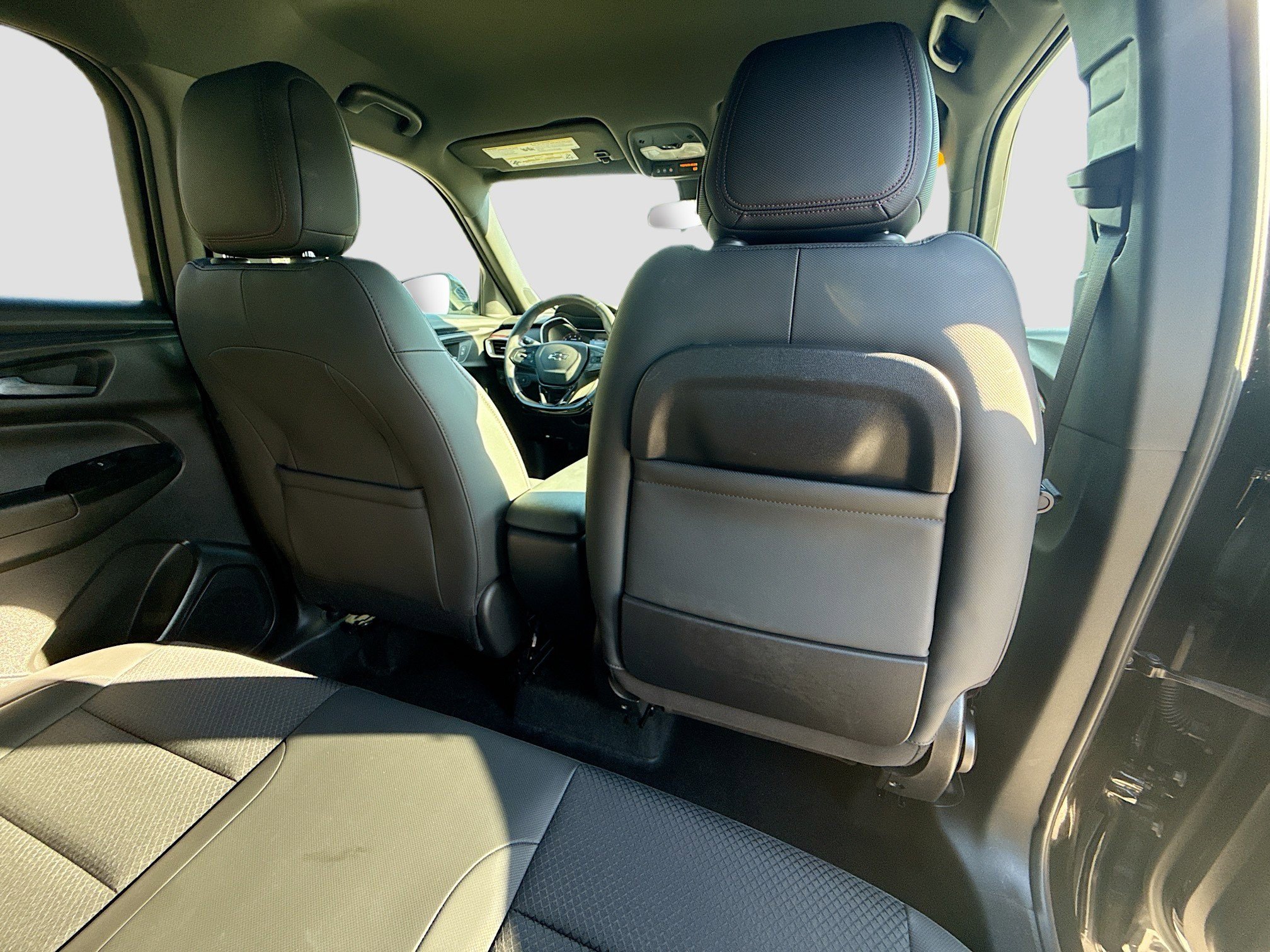 Used 2022 Chevrolet TrailBlazer RS image 28