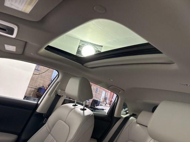 New 2026 Honda HR-V EX-L image 34