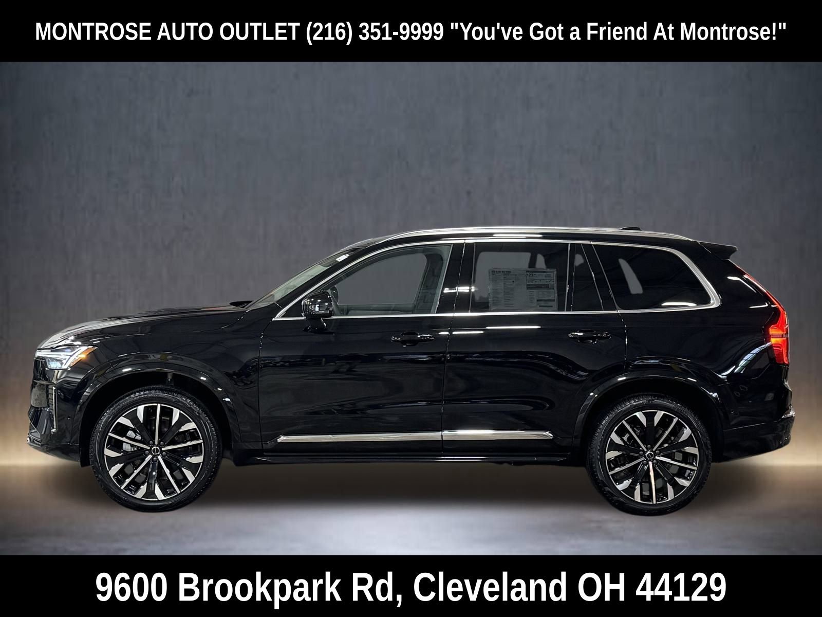 New 2026 Volvo XC90 B6 Ultra w/ Protection Package image 2