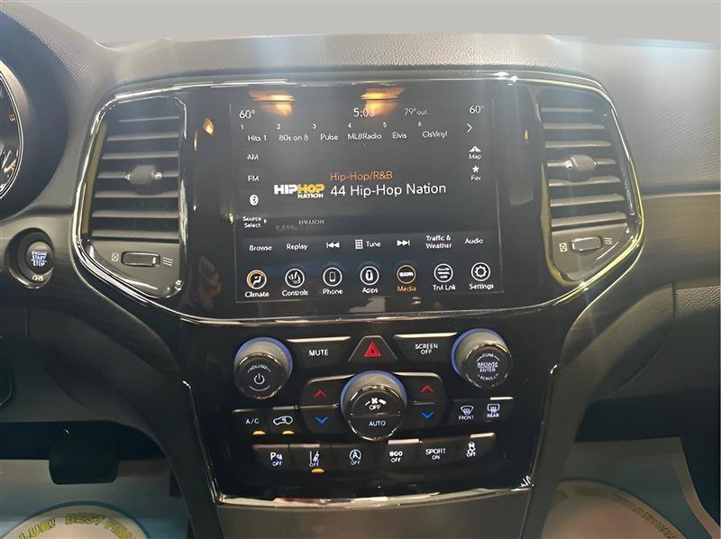 Used 2021 Jeep Grand Cherokee Laredo X AWD/4WD image 15
