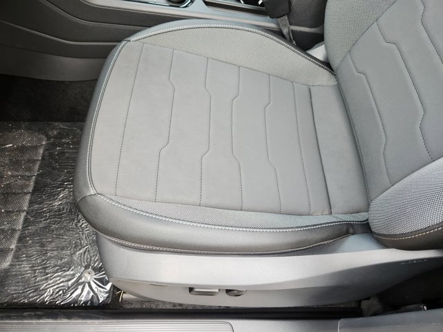 New 2026 Volkswagen Taos SE AWD/4WD image 22