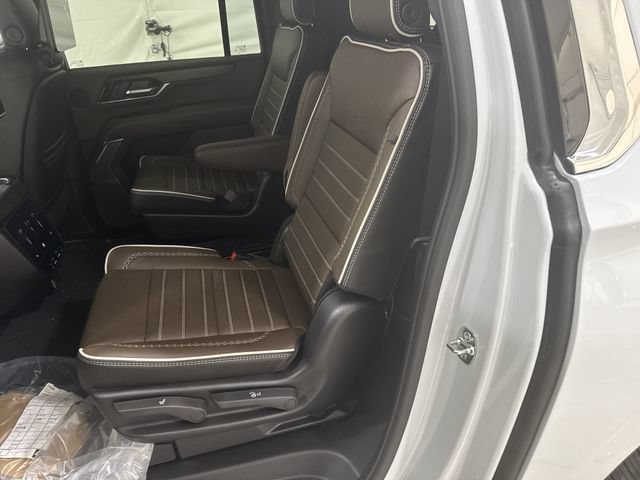 New 2026 GMC Yukon XL Denali Ultimate AWD/4WD image 25