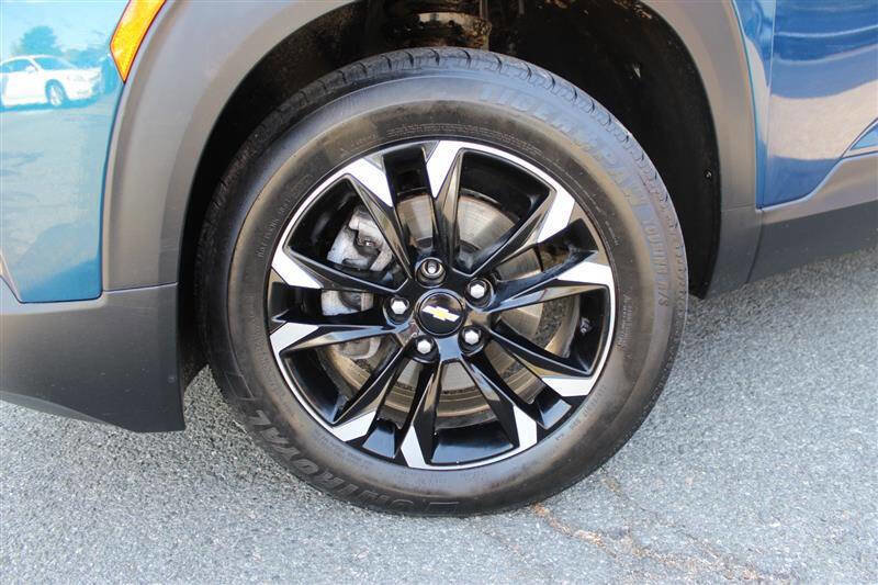 Used 2021 Chevrolet TrailBlazer LT w/ Convenience Package AWD/4WD image 9