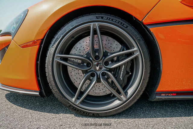 Used 2019 McLaren 570S Spider image 55