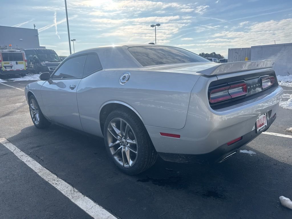 Used 2022 Dodge Challenger GT image 13