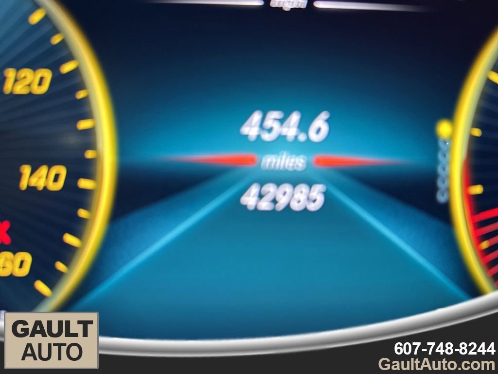 Used 2022 Mercedes-Benz GLC 300 4MATIC image 10