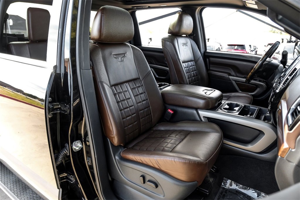 Used 2020 Nissan Titan Platinum Reserve w/ Moonroof Package image 37