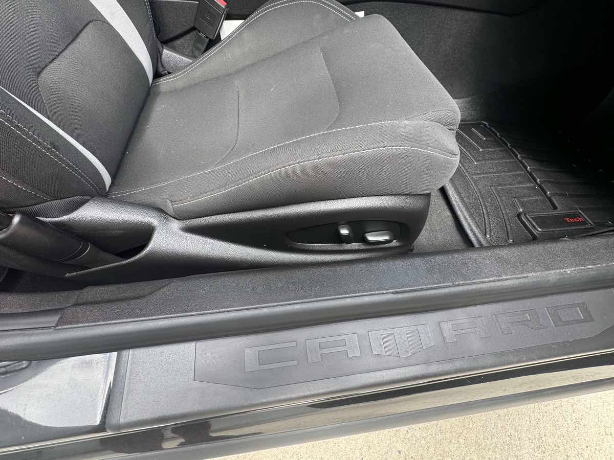 Used 2023 Chevrolet Camaro LT w/ Redline Edition RWD image 17