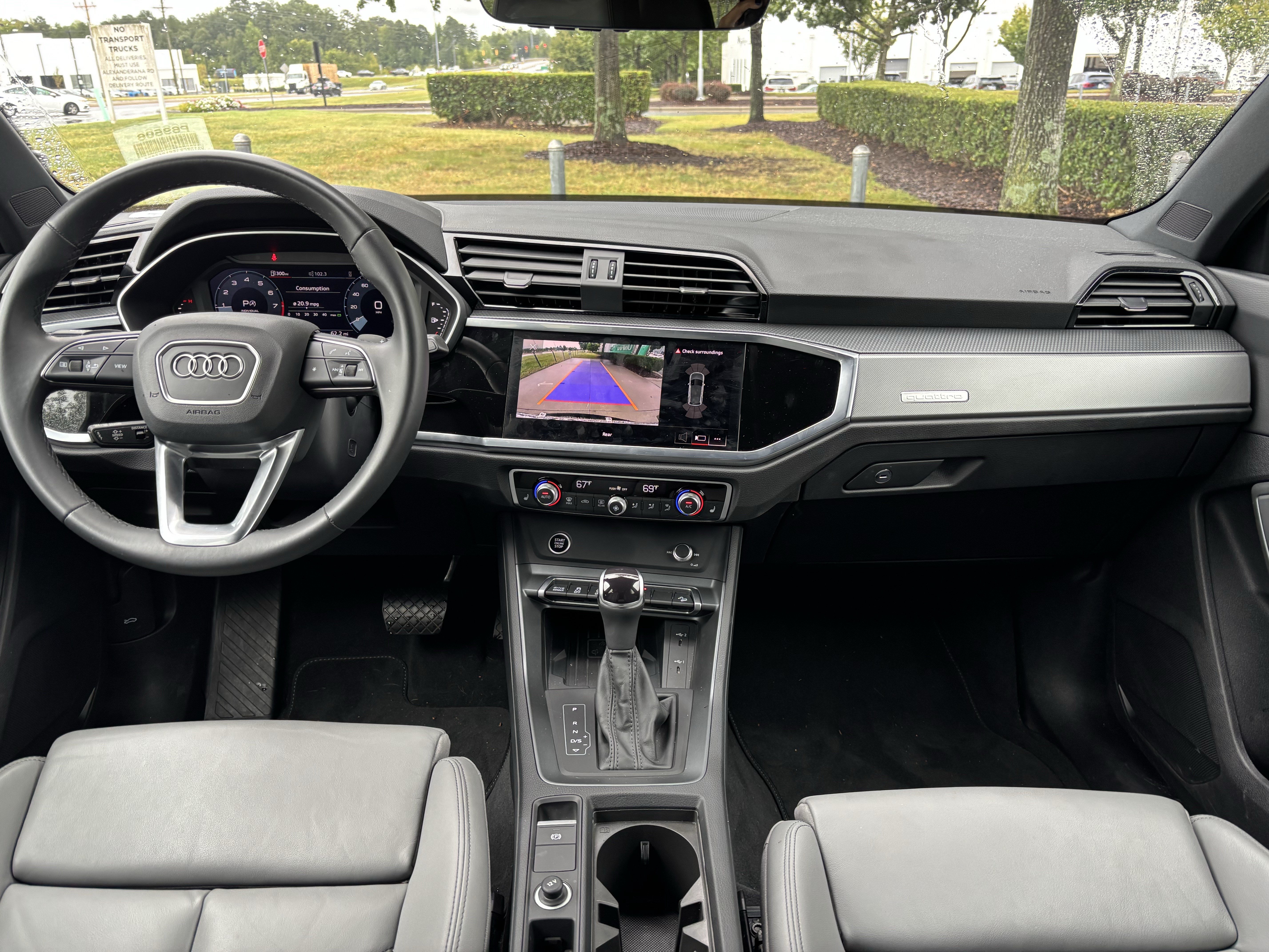 Used 2025 Audi Q3 2.0T Premium w/ Convenience Package AWD/4WD image 32