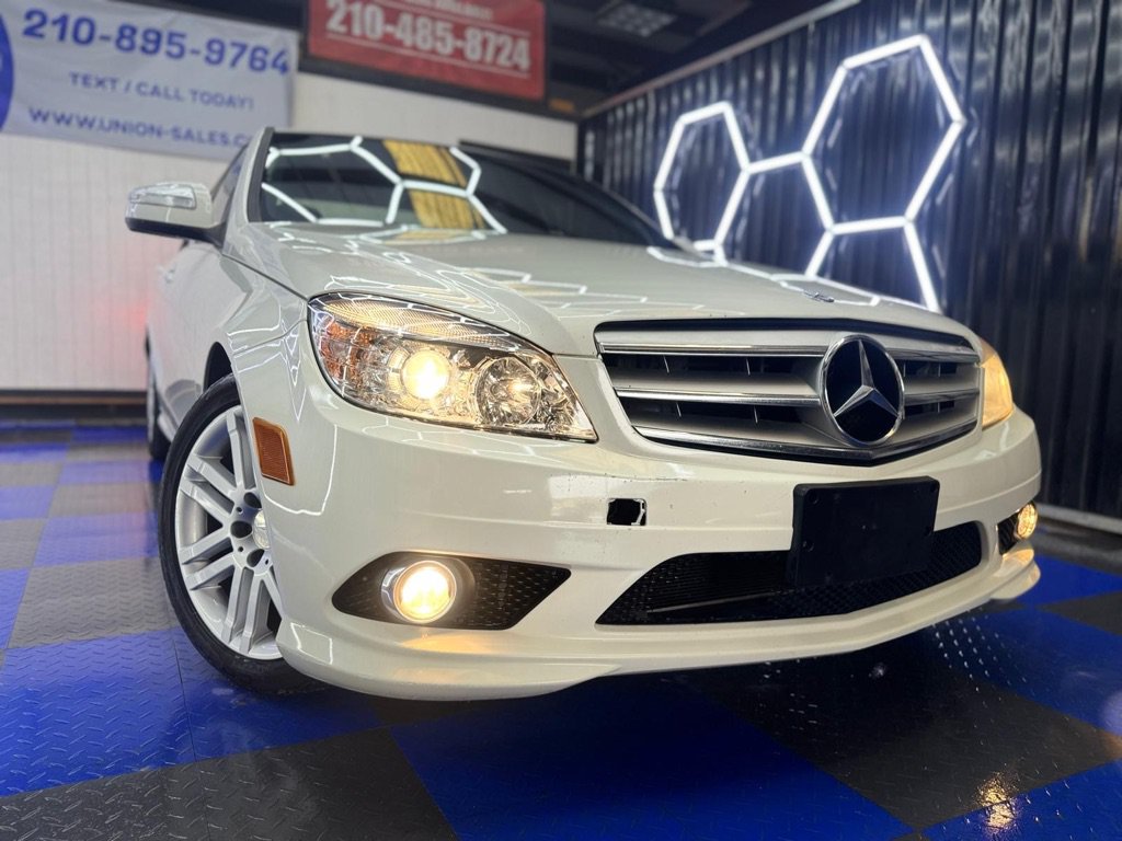 Used 2009 Mercedes-Benz C 300 Sedan image 5