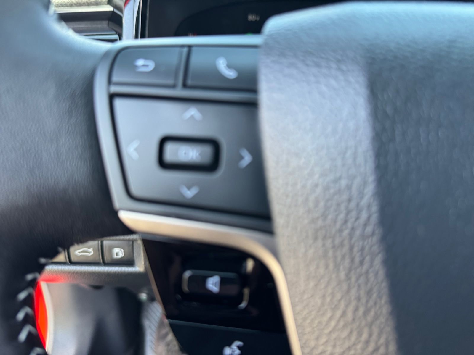 New 2026 Toyota Camry SE image 19