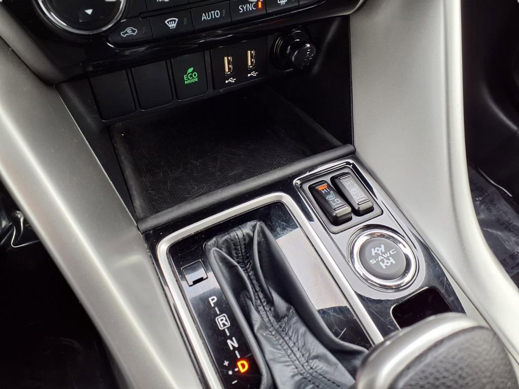 Used 2025 Mitsubishi Eclipse Cross SE image 10