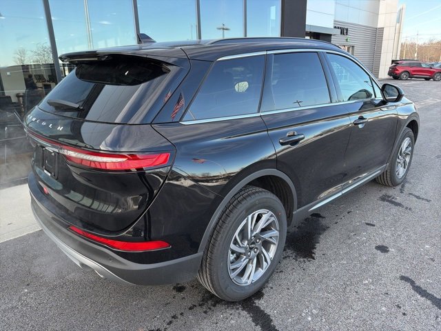 New 2026 Lincoln Corsair Premiere image 3