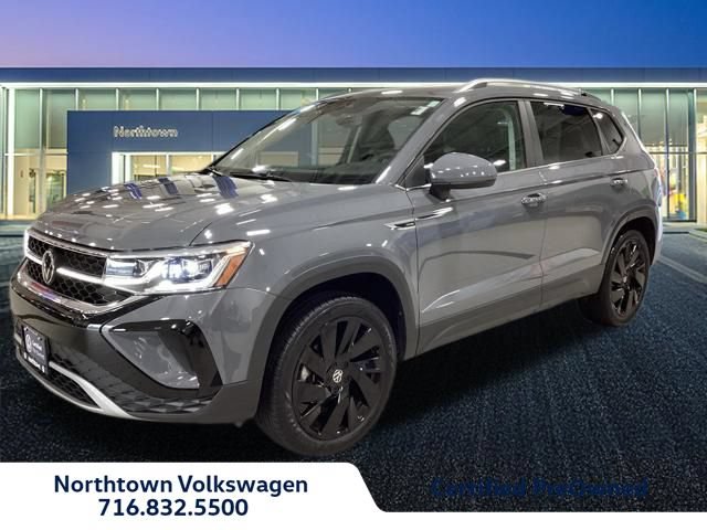 Certified 2024 Volkswagen Taos SEL AWD/4WD image 1
