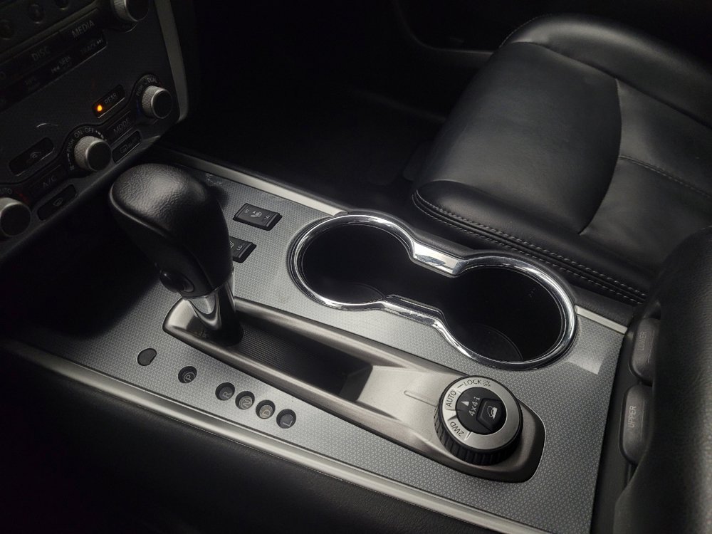 Used 2017 Nissan Pathfinder SL image 26