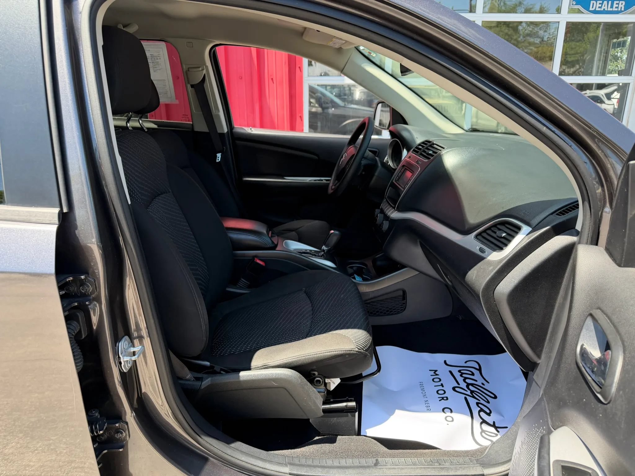 Used 2020 Dodge Journey SE w/ Blacktop Package FWD image 14