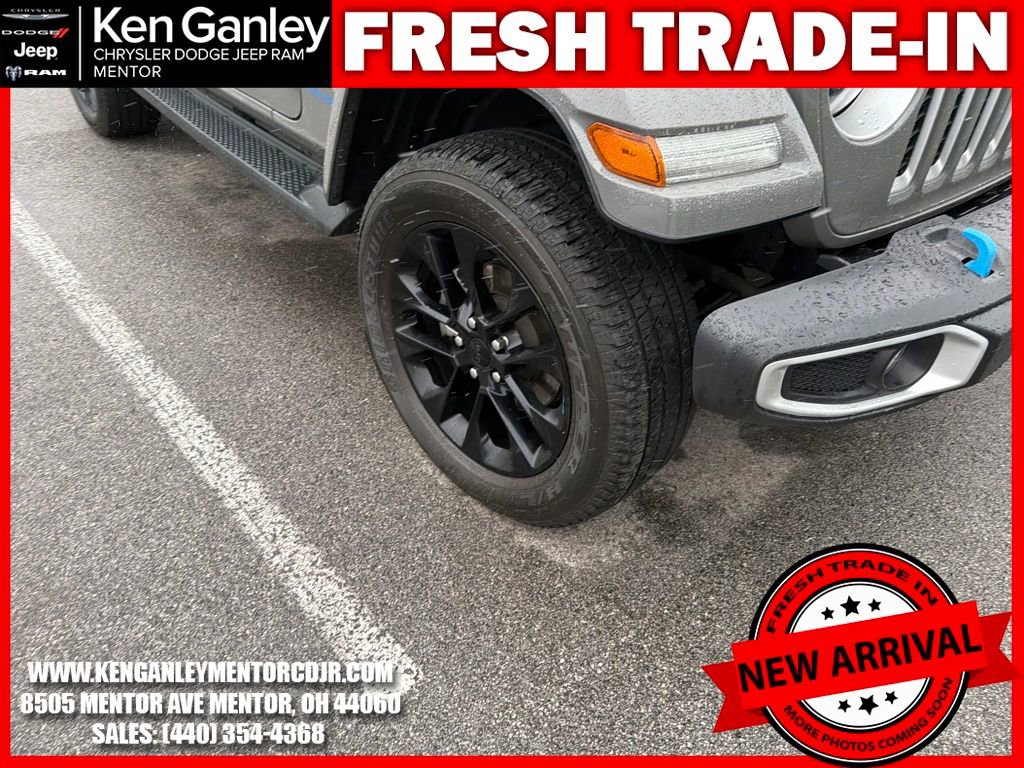 Used 2022 Jeep Wrangler Unlimited Sahara w/ Cold Weather Group image 12