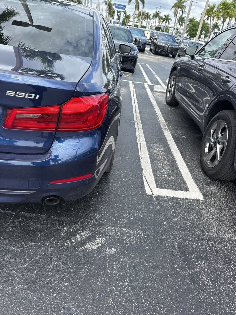 Used 2018 BMW 530i w/ Premium Package RWD image 8