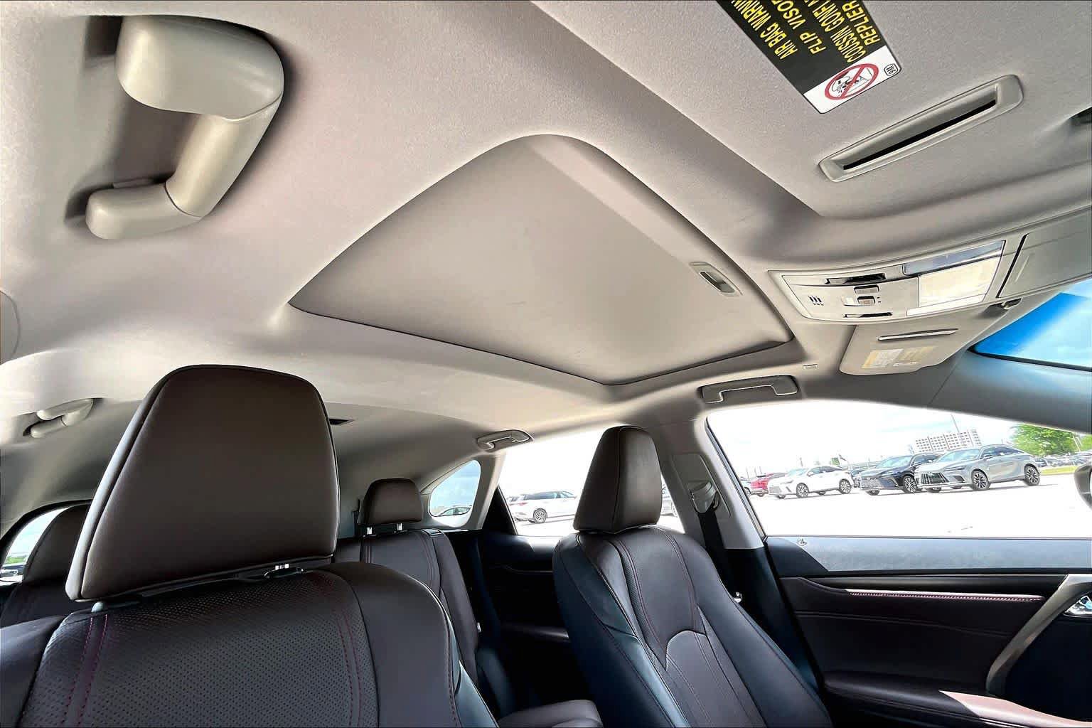 Used 2018 Lexus RX 350L FWD w/ Premium Package image 12