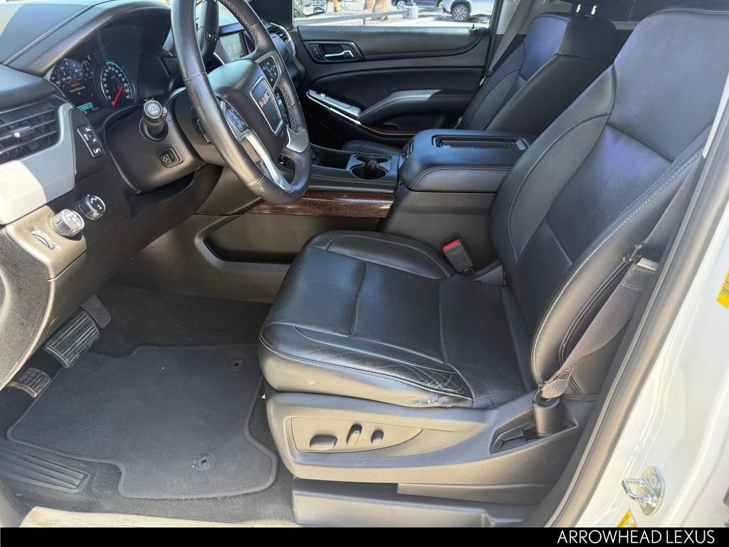 Used 2017 GMC Yukon XL SLT w/ Open Road Package AWD/4WD image 12